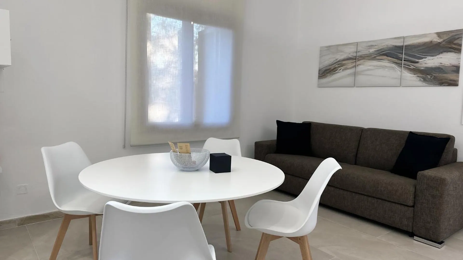 Casa Vacanze Budoni - Sandalia 0*,